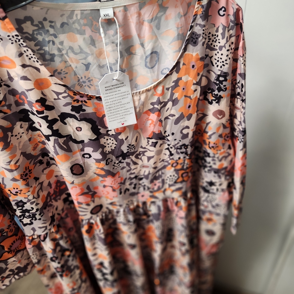 XXL Floral flowy dress. Beautiful, new with tag